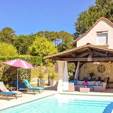 Lovely In Saint-sauveur-lalande