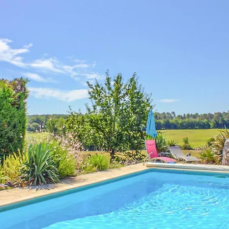 3 Bedroom Gorgeous In * Saint-Sauveur-Lalande